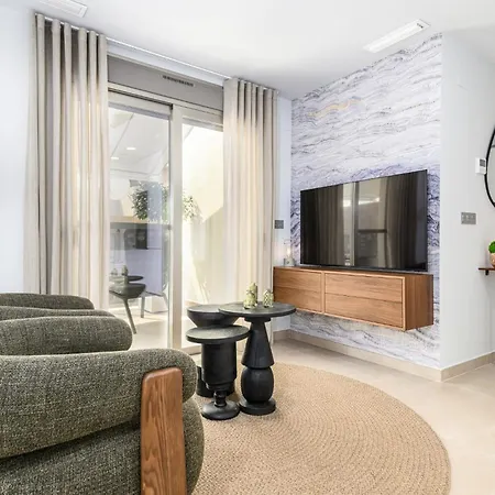 Casa Marina Boutique Rooms * Торевьиа