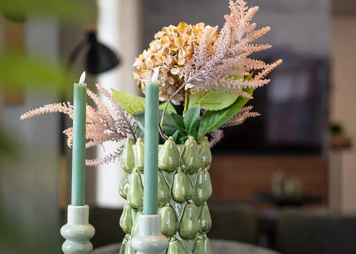 Spain - Solina & Nerisa Torrevieja